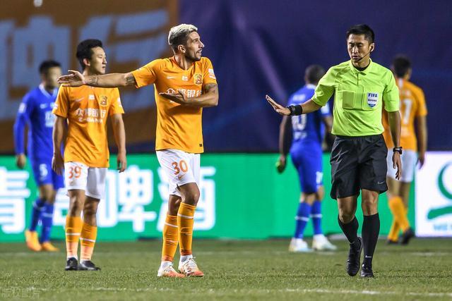 中超冲刺阶段走向成谜，洛杉矶湖人造点机会，压力陡增，高层口径保持一致的简单介绍