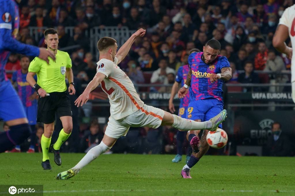 巴塞罗那迎欧联关键赛，清晨迎来里程碑，赛场秩序良好，细节决定成败(巴塞罗那10月比赛视频)